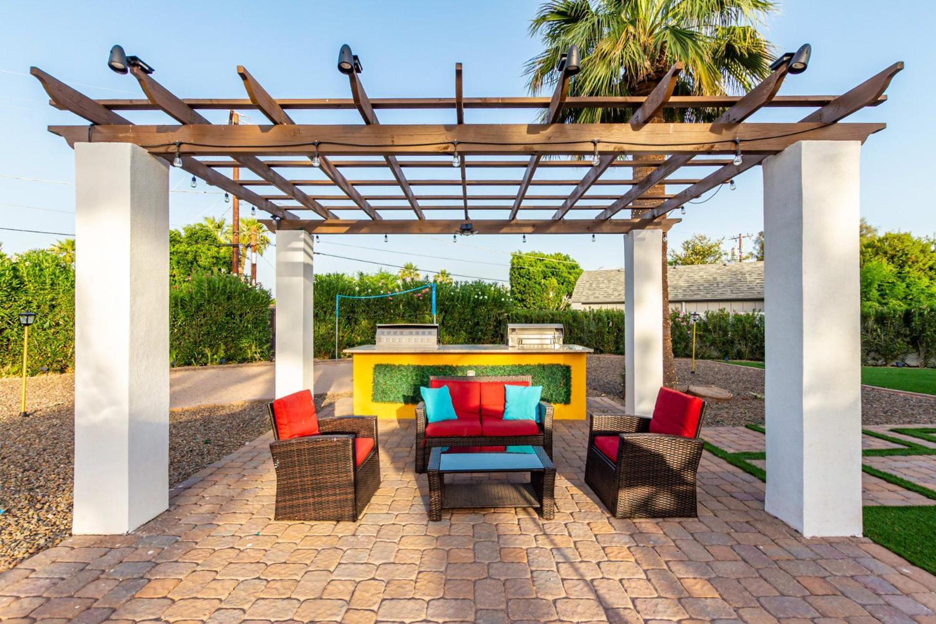 New Windsor Modern Retreat Pool Volleyball * Scottsdale